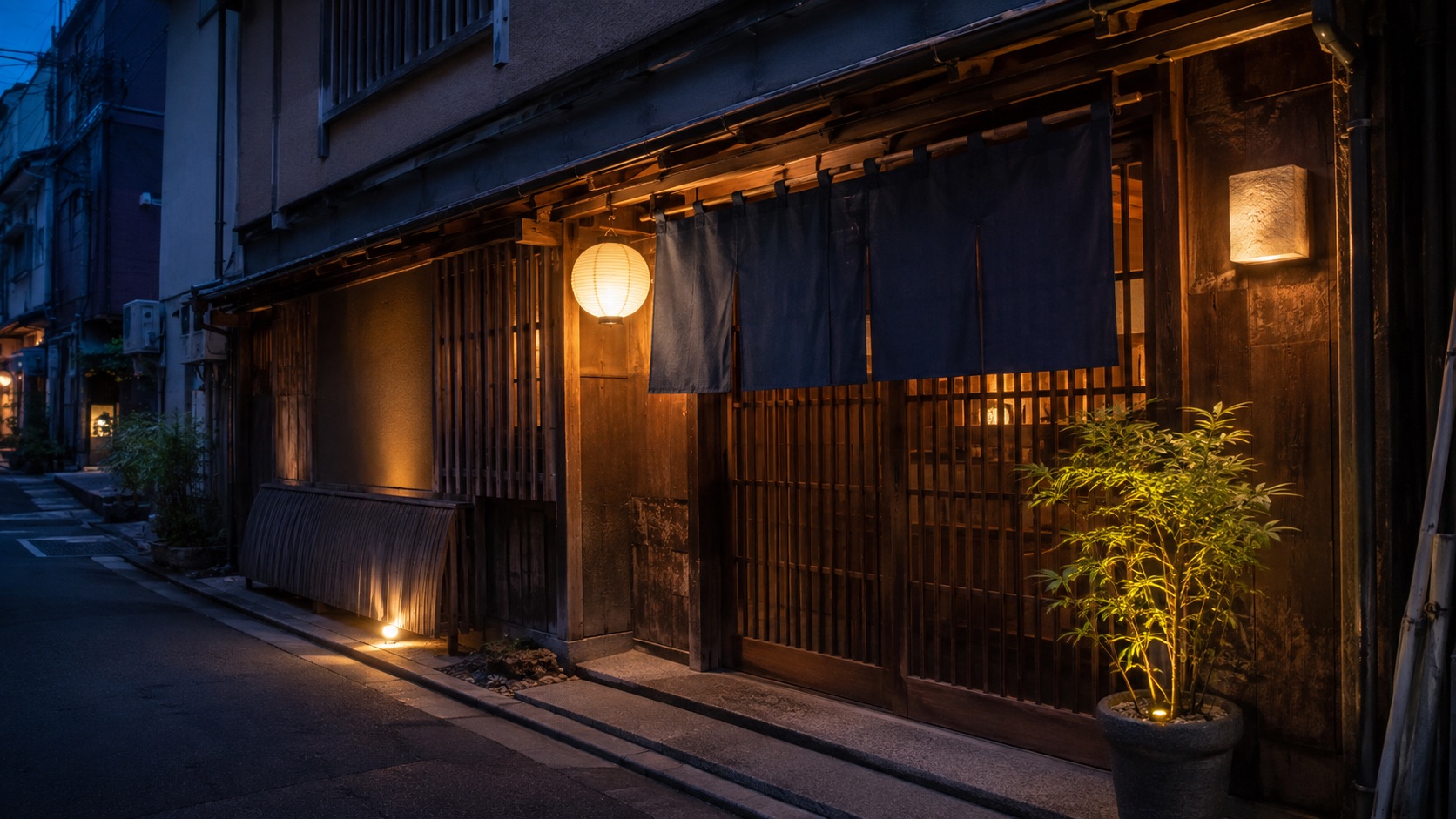 夕暮れの店の外観